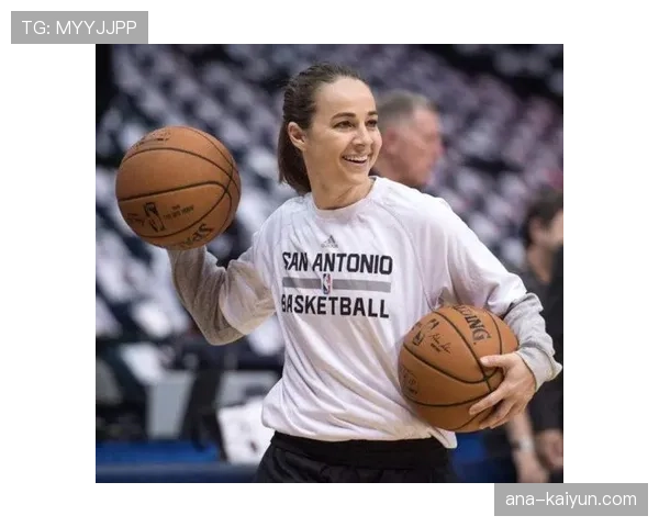 独家专访:王牌主帅贝基·哈蒙谈论卫冕压力与球队的长期健康管理策略 独家专访:王牌主帅贝基·哈蒙谈论卫冕压力与球队的长期健康管理策略